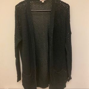 Gap women’s black sweater